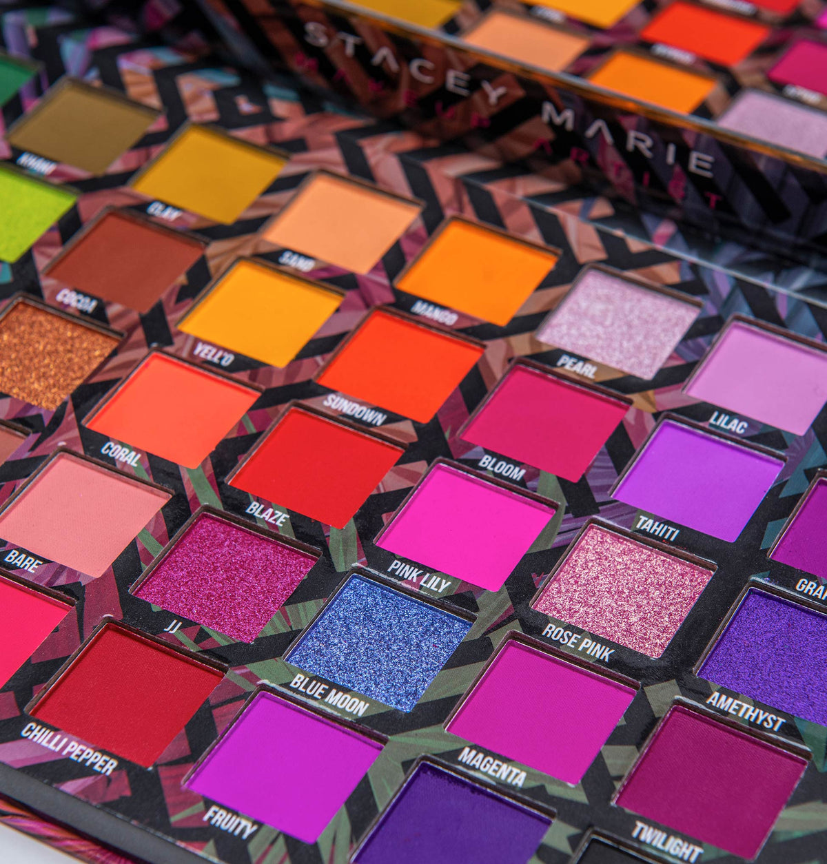 Cosmetics Carnival III Love Tahiti Eyeshadow Palette 64gm